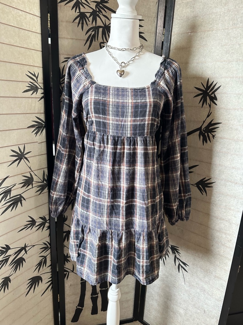 Universal Thread Top/Dress Size M